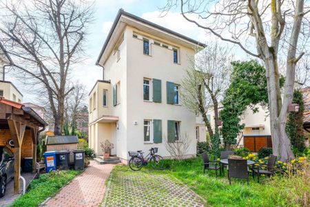 Mediterranes Wohngefühl nördlich vom Schloss Schönhausen: 5 Zimmer, Garten, Dachterrasse und EBK - Photo 2