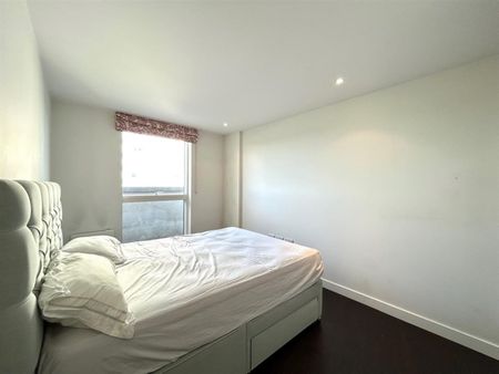 Pump House Crescent, Brentford, TW8 - Photo 5