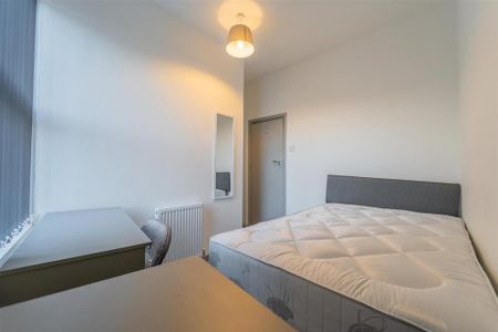 5 bedroom house to rent - Photo 3