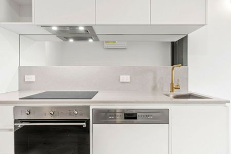 Studio Apartment Close To Central Business District - Photo 2