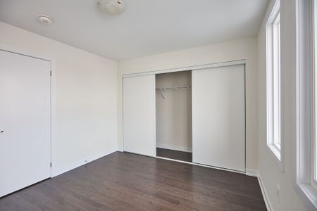 For Lease - 60 Green gardens Boulevard, Toronto, Ontario - Photo 4