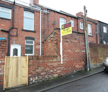 2 bedroom terraced house to rent - Photo 3 | Rentumo