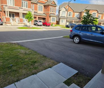 For Lease - 109 Ness Drive, Richmond Hill, Ontario - Photo 6