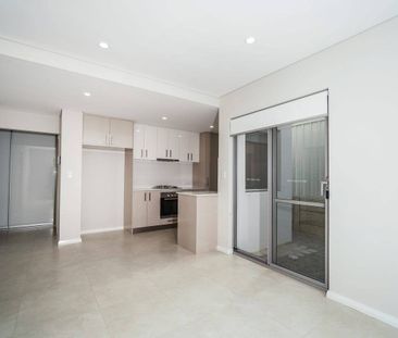 Modern Secure Bentley Living - Photo 6