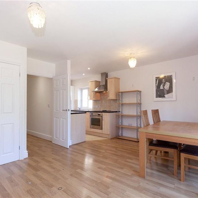 2 bedroom apartment to rent - Photo 1