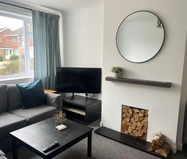 3 bedroom semi-detached house to rent - Photo 1