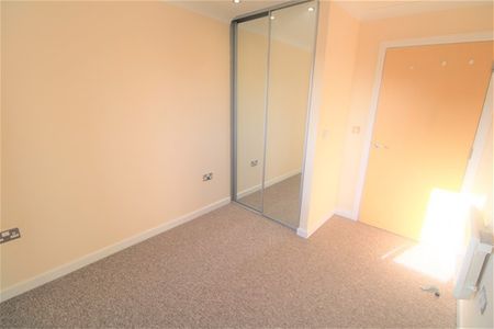 Quayside Drive, Colchester - Photo 5