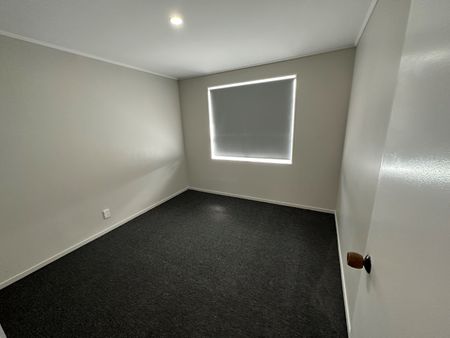 3 bedroom family home - Photo 4