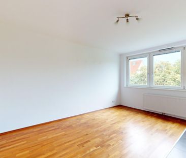 CHARMANTE DACHGESCHOSSWOHNUNG IN DÖBLING – KOMPAKT WOHNEN IN GRÜNER... - Photo 2