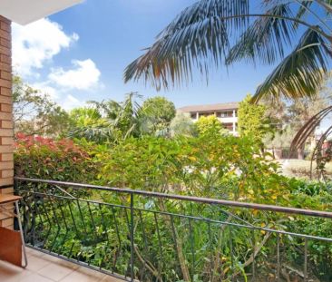 QUALITY APARTMENT WITH TIMBER FLOORS THROUGHOUT! - Photo 1