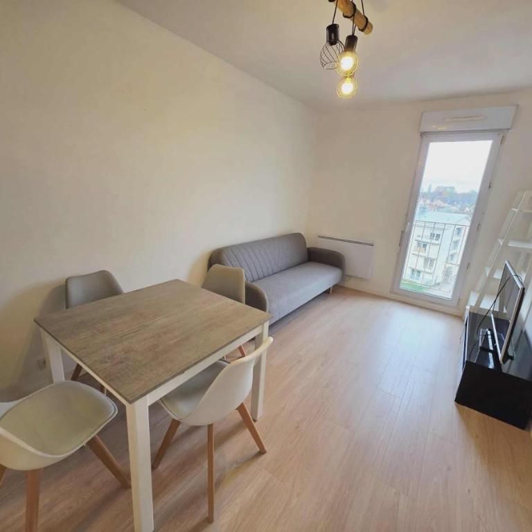 Appartement T2 à Saint-Julien les Villas - Photo 1