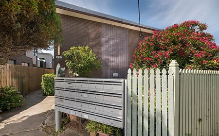 9/247 Heidelberg Road, Northcote - Photo 3