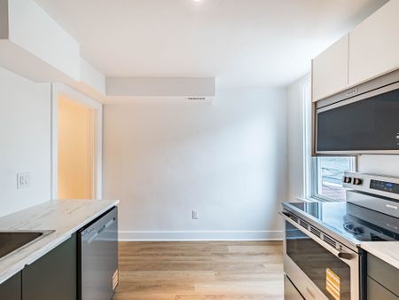 For Lease - 66 Melville Avenue, Toronto, Ontario - Photo 4