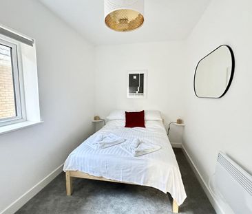 2 bedroom flat to rent - Photo 4