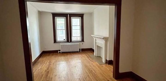 1 CH - 1 SDB - Westmount - $1,695 /mo - Photo 2