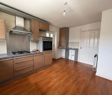 Kirkwood Close, Aspull, Greater Manchester, UK - Photo 4
