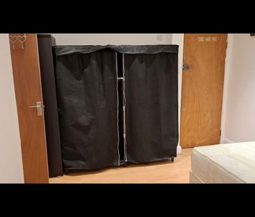 Studio Flat, Finchley Road, NW11 - Photo 4