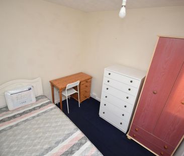 5 bedroom house to rent - Photo 4