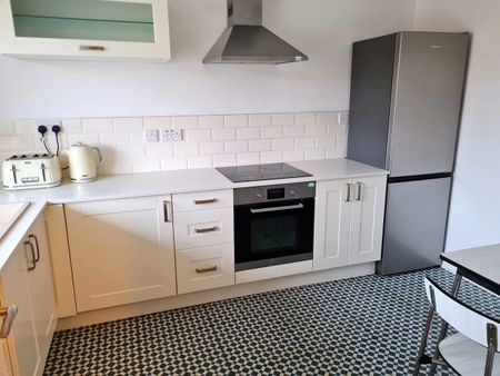 3 Bed Maisonette, Ebenezer Mussel House, E2 - Photo 5