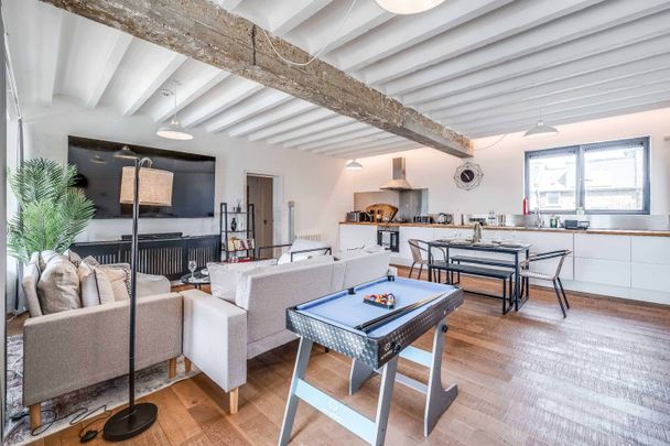 4 Bed Flat, Old Road, SE13 - Photo 1