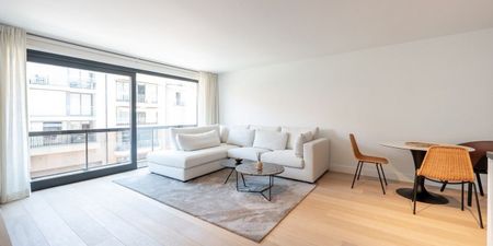 Appartement te huur in Knokke voor € 1.375 met 3 slaapkamers - Foto 2