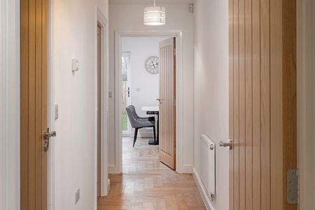 4 bedroom townhouse to rent - Photo 5
