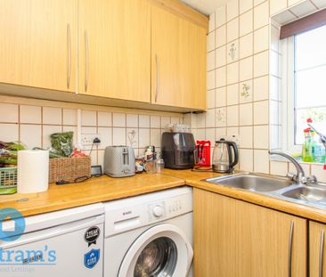 2 bed Mid Terraced House for Rent - Photo 3