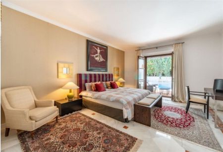 Villa for rent in Marbella Golden Mile - Photo 4
