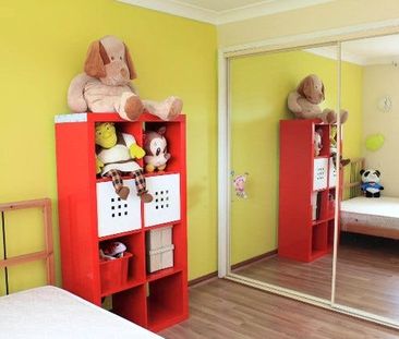 Great Two Bedroom Townhouse - Photo 3