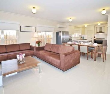 Room 4 (Non Ensuite) - Photo 4
