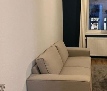Helle Wohnung mit Teilmöblierung - Foto 1