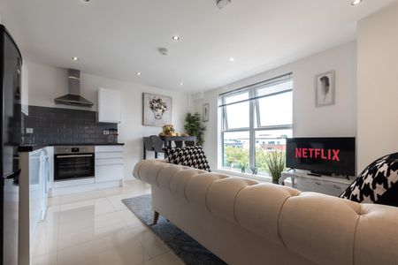 2 Bed Flat, Atlantic Mansion, SO14 - Photo 3