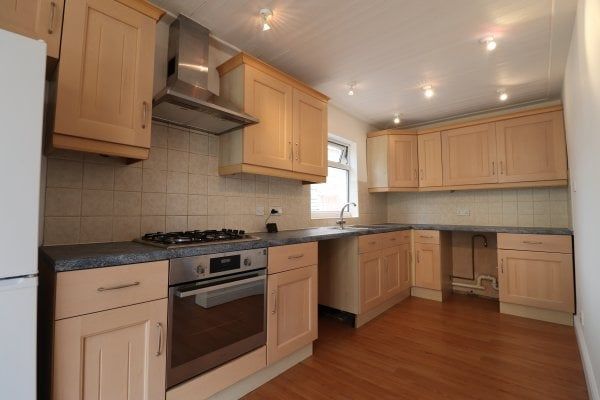 Cecil Road, Lancing, BN15 2 bedroom bungalow to rent - Photo 1