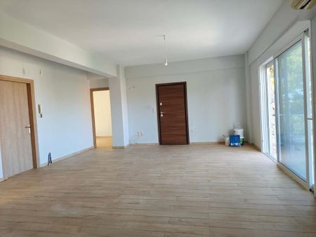 Διαμέρισμα για ενοικίαση Κάτω Καστελλόκαμπος (Πάτρα) - Φωτογραφία 2