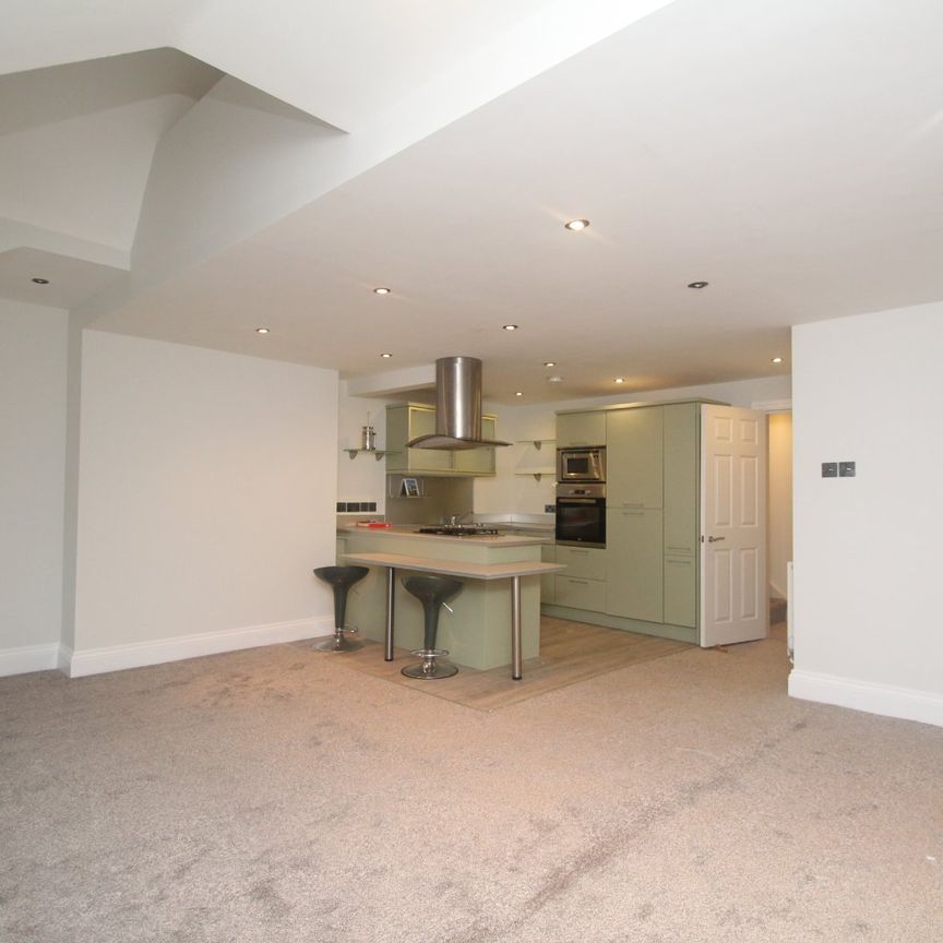 2 bedroom apartment to rent - Photo 1