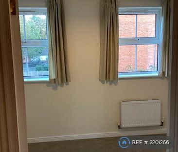 3 bedroom terraced house to rent - Photo 3