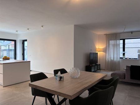 TE HUUR: Recent appartement met 3 slaapkamers te Wellen! - Photo 2