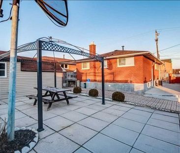 For Lease - 1068 Garth Street Unit# Basement, Hamilton, Ontario - Photo 1