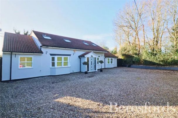 Essex, CM1, Roxwell Road, Writtle - Photo 1