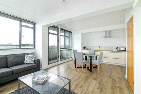 2 Bed Flat, Keeling House, E2 - Photo 2