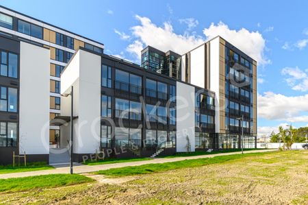 Modern Apartment in Albany with Car Park - Photo 3