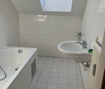 Schöne 3-Zimmer Wohnung im Dachgeschoß - Foto 6