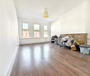2 Bed Maisonette, Westbury Avenue, N22 - Photo 1