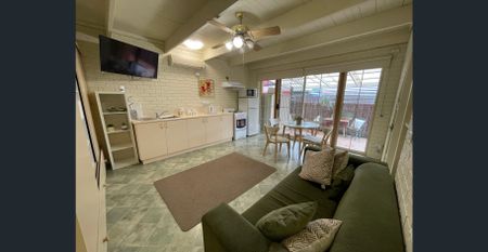 Furnished 1 Bedroom Unit - Photo 3