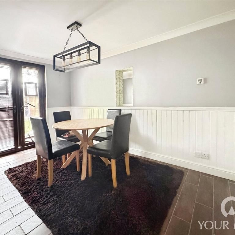 2 bedroom terraced house to rent - Photo 1