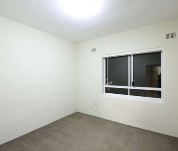 NORTH SYDNEY 2 BEDROOM APARTMENT | Unfurnished - Photo 3