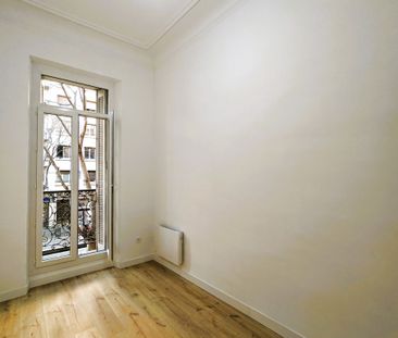 Location Appartement 4 pièces 73m² MARSEILLE 5ème - Photo 5