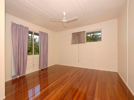 The Perfect Family Home! - Photo 2