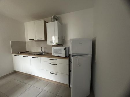 Location Appartement 1 pièce Meublé 34m² LE CREUSOT 71200 - Photo 2