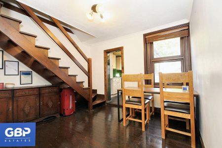 2 bedroom semi-detached house to rent - Photo 4